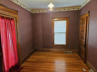 418 N 7th St, Atchison, KS 66002