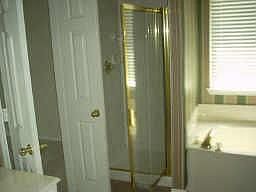 3rd image of 1816 Fairfax Dr