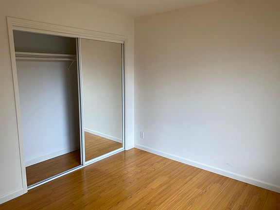 5th image of 344 Carl St APT 2