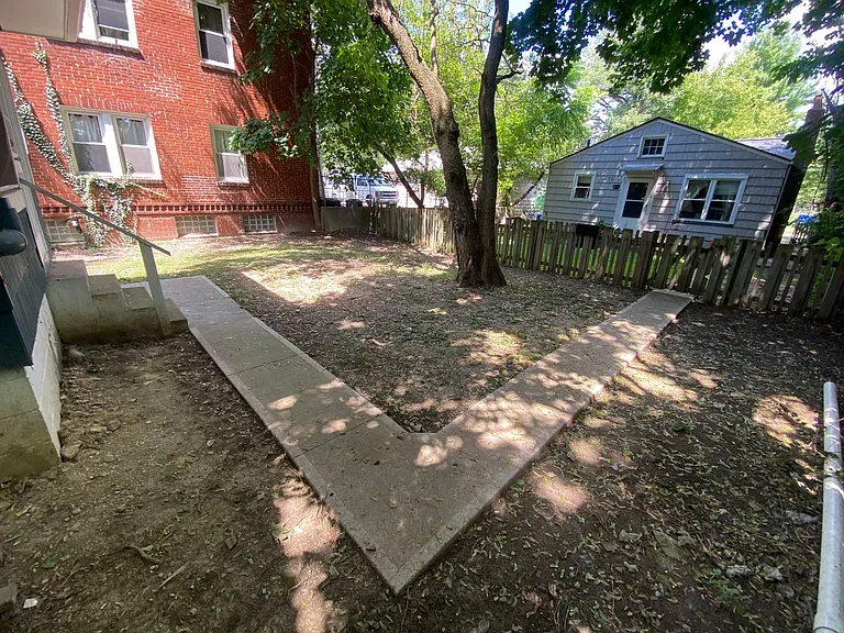 428 E. Lane Ave — Photo 50