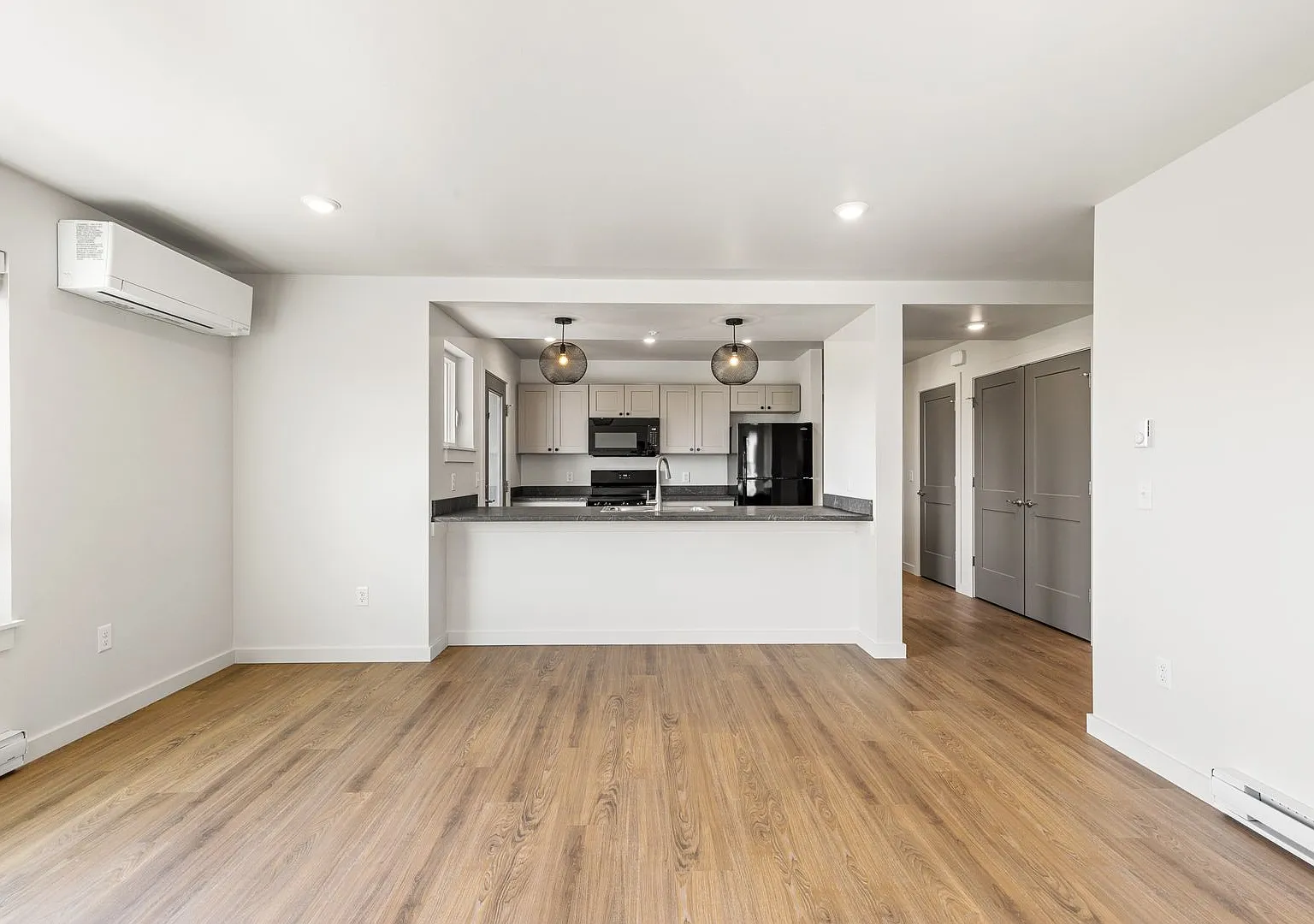 174 Brewers Bld — Photo 2