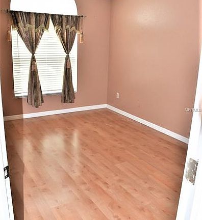 4th image of 9217 Valencia Palms Dr