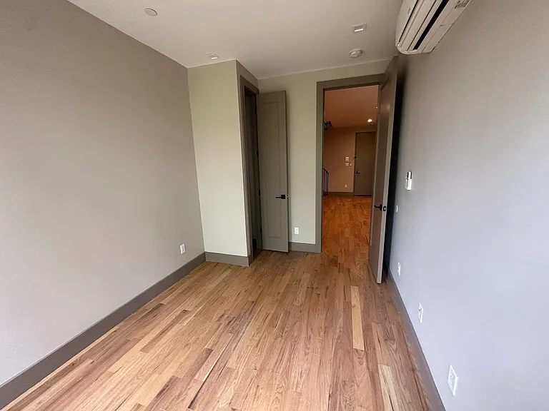 1140 De Kalb Ave #4A — Photo 7