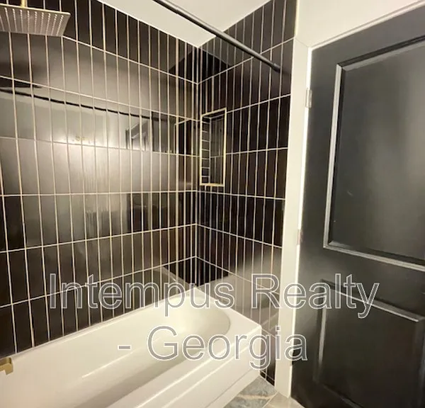 2867 Joyce Ave — Photo 26