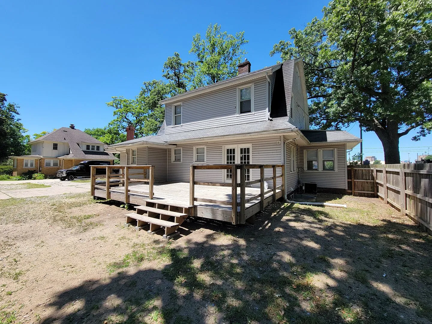 1444 South Bend Ave — Photo 3