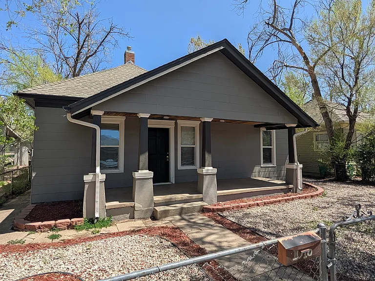1016 W Cucharras St — Photo 2