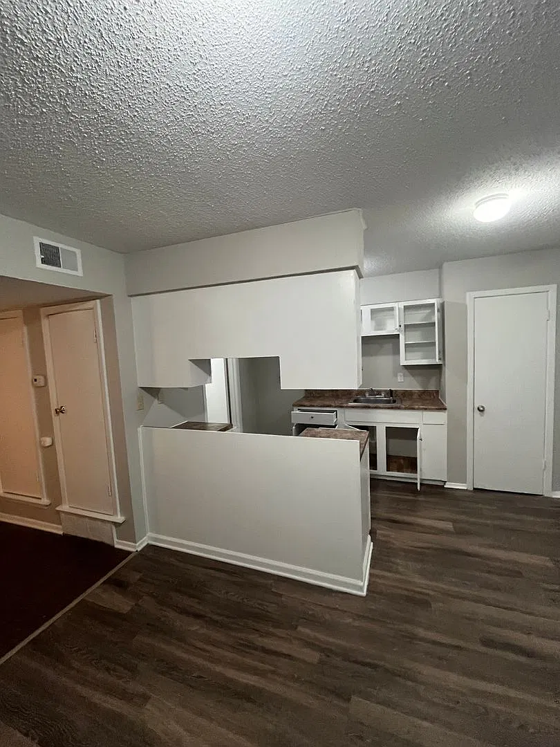 Welcome to 3774 Hyacinth Dr! — Photo 4