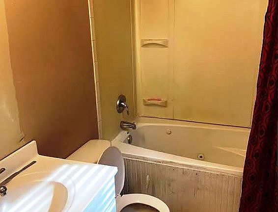 Bathroom - whirl pool tub