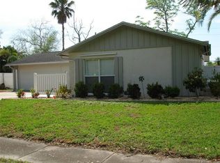 620 Charisma Dr, Tarpon Springs, FL 34689