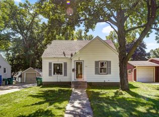 7713 Minnetonka Blvd, Saint Louis Park, MN 55426