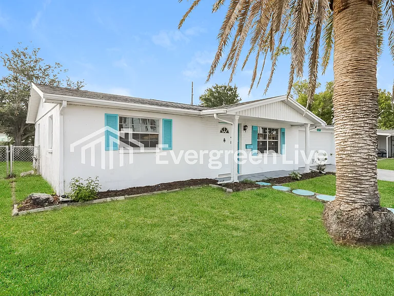 1146 Classic Dr — Photo 15