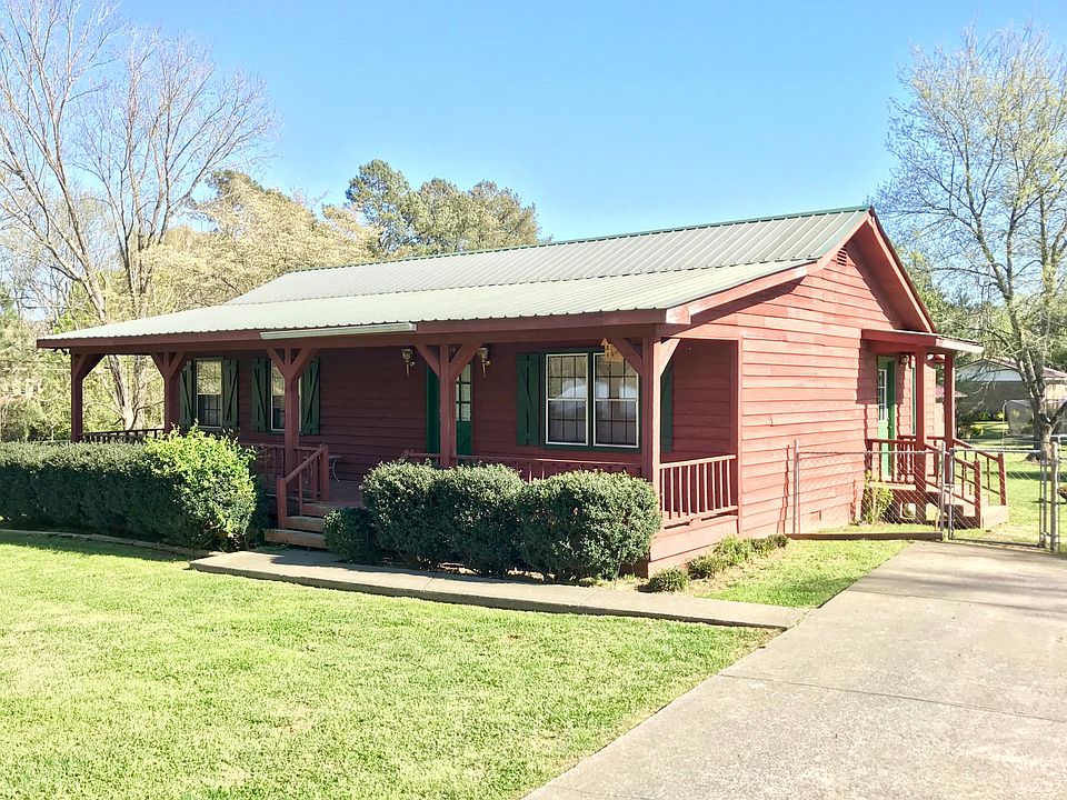 1st image of 102 Heritage Dr