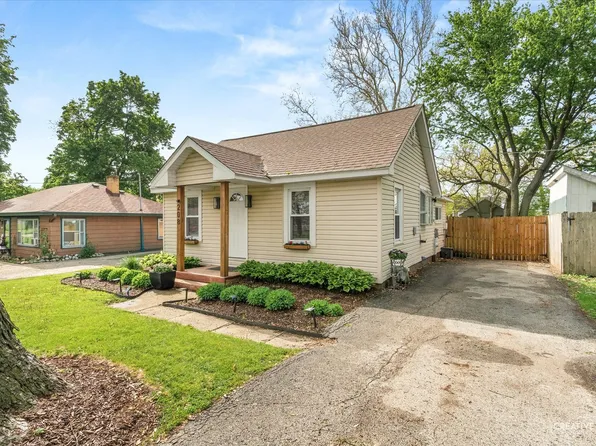 208 Oak St, Big Rock, IL 60511