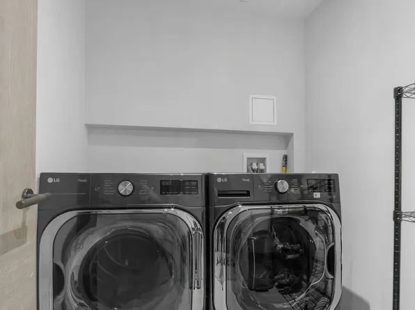 522 West 29th Street image 17 of 20