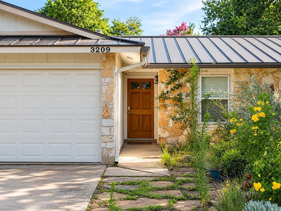 3209 Evanston Ln