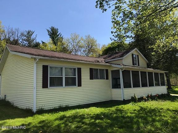 2nd image of 13108 Grand River Dr SE