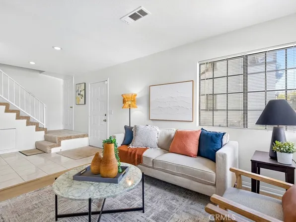 2529 California Ave, Signal Hill, CA 90755