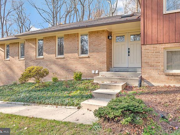 3rd image of 2971 Cedarwood Ln