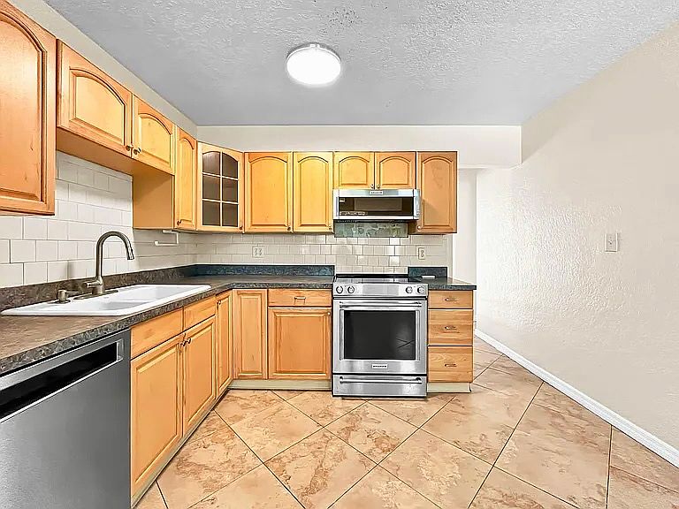 1st image of 10169 64th Ave #5