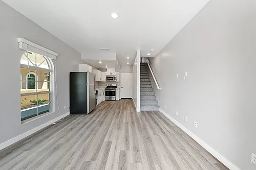 15447 Pomona Rincon Rd Photo 1