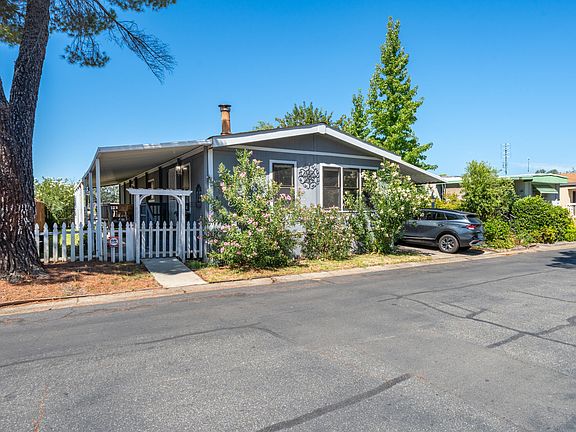 2nd image of 852 Mountain Shadows Blvd #73