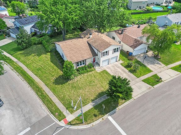 4th image of 88 Hesterman Dr