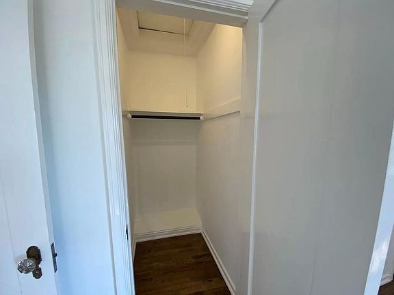 5th image of 1901 N Orchid Ave #6909-1/2