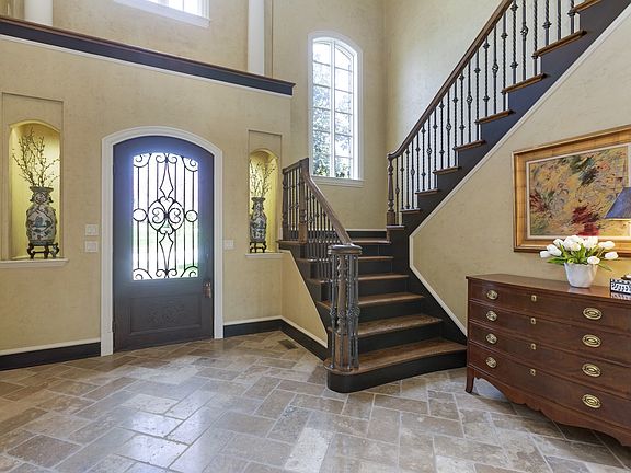 5th image of 3611 Trimble Rd