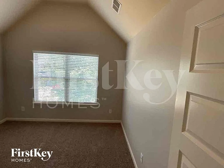 624 Parkside Place Dr — Photo 7