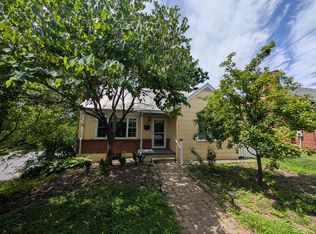 1319 Riverdale Dr, Charlottesville, VA 22902