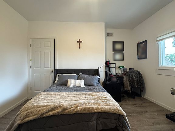4th image of 20 Ellers St