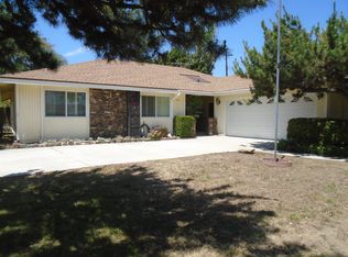 967 W 13th St, Upland, CA 91786