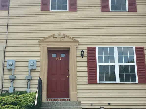 422 Old Forge Dr, Bath, PA 18014