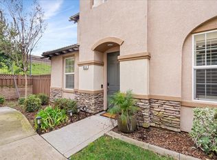 894 Bullion Ln, Folsom, CA 95630