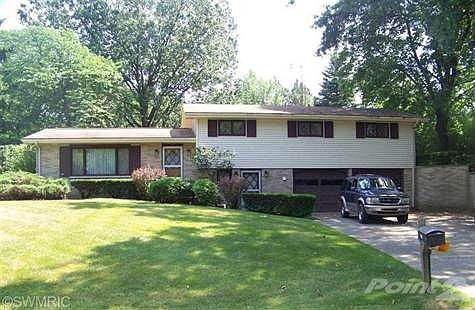 3rd image of 620 Lynwood Dr
