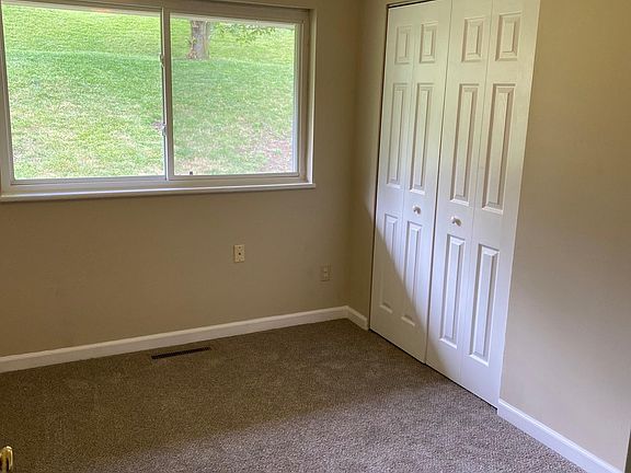 5th image of 7069 Claybeck Dr