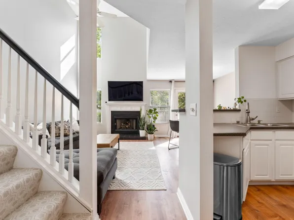 610 Chadwood Dr, Columbus, OH 43230