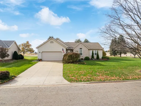 6566 Oakbridge Ave NW, North Canton, OH 44720