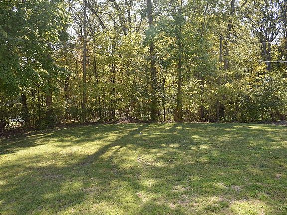 5th image of 237 Woodland Dr