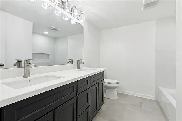 1221 Gaudet Dr — Photo 13