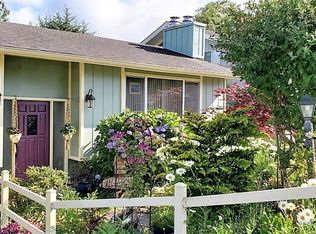 2056 Hawthorne Ave, Reedsport, OR 97467