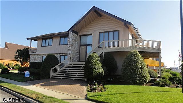 1st image of 15 Coral Ln