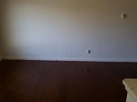 4th image of 1212 Aspermont Ave