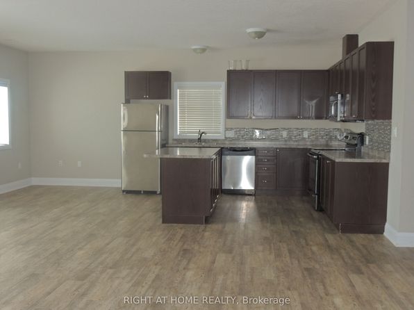 3937 Wood Ave, Severn, ON L3V 0T9