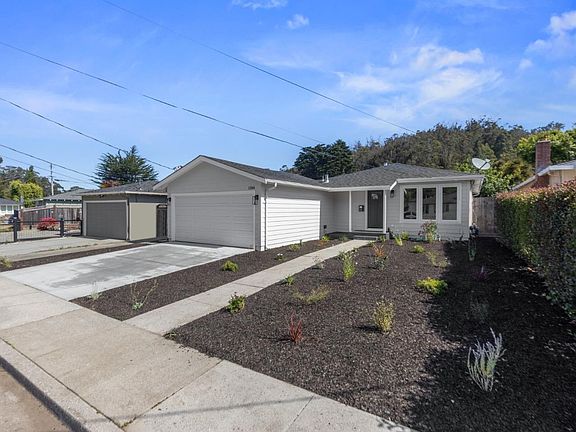 2nd image of 1384 Solano Dr