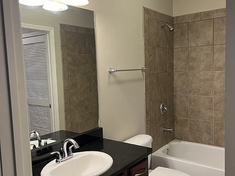 2310 Elliott Ave #419 — Photo 13
