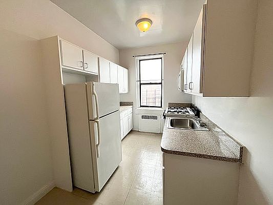 1st image of 822 Ocean Ave #6/B