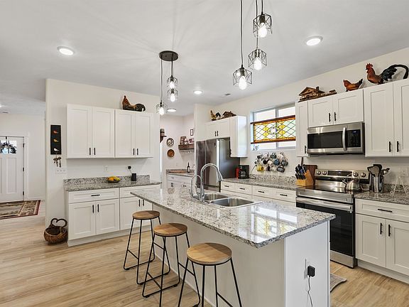 3rd image of 25949 Tumbleweed Ct N