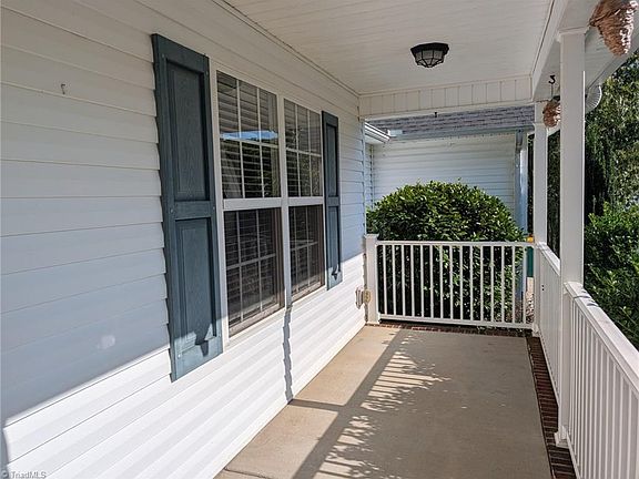2nd image of 845 Hidden Ct