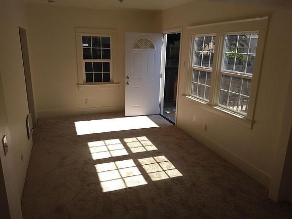 5th image of 1616 Emerald St